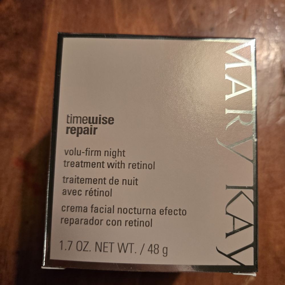 Mary Kay Volu-Firm Night Cream with Retinol